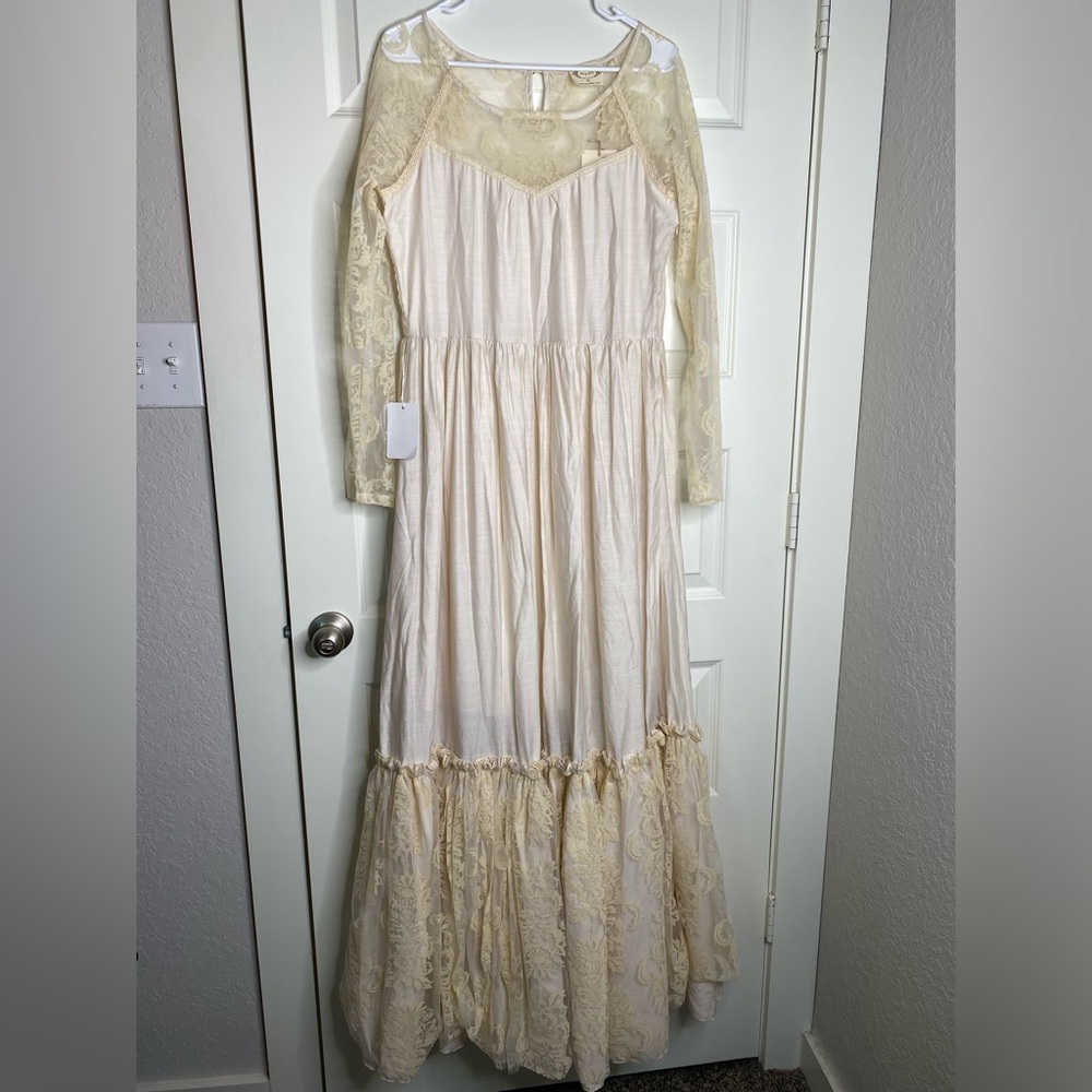 NWT Cream Lace Maxi Dress - Picture 6 of 8
